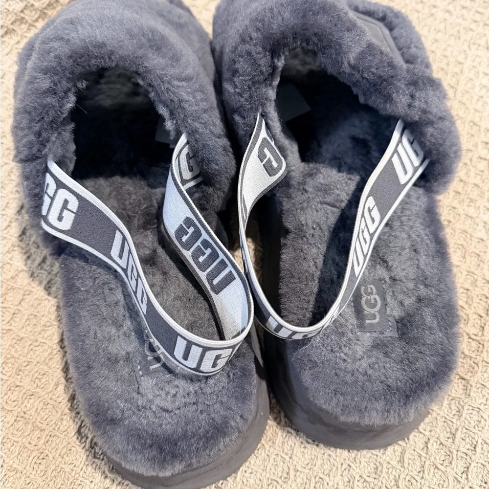 UGG FLUFF YEAH DISCO SLIDE DARK GREY GRAY SANDAL US 11